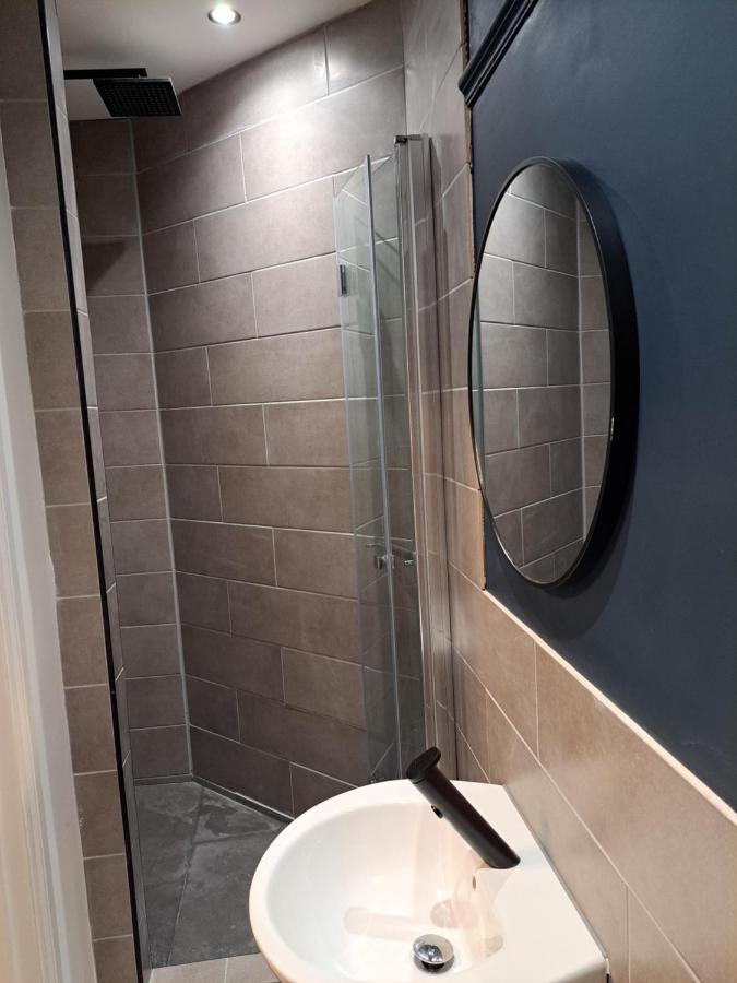 Kingsdown Apartment เกรทมัลเวิร์น ภายนอก รูปภาพ