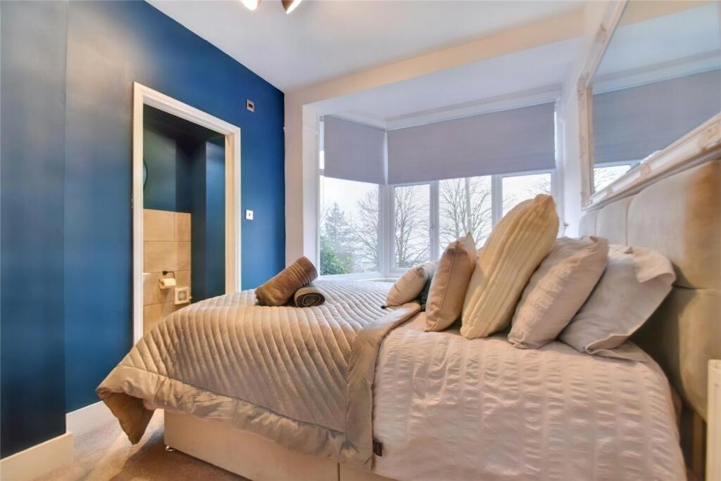Kingsdown Apartment เกรทมัลเวิร์น ภายนอก รูปภาพ